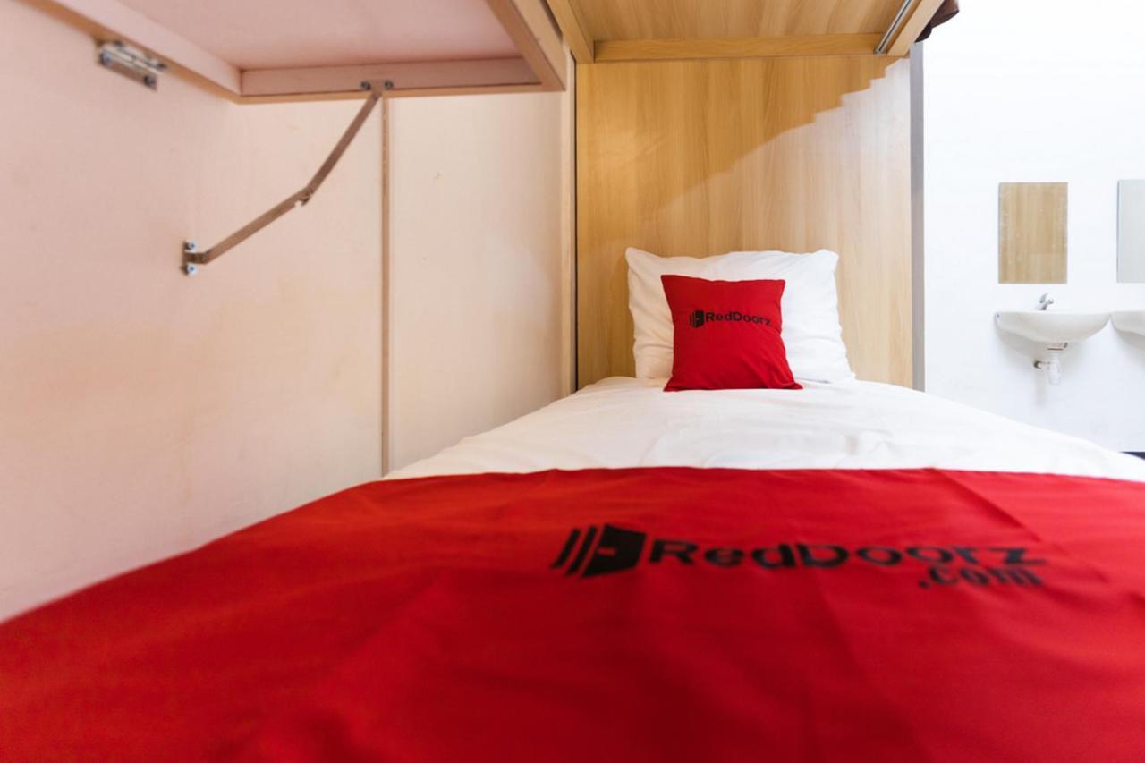 Reddoorz Hostel @ Malang City Center 2 Eksteriør billede